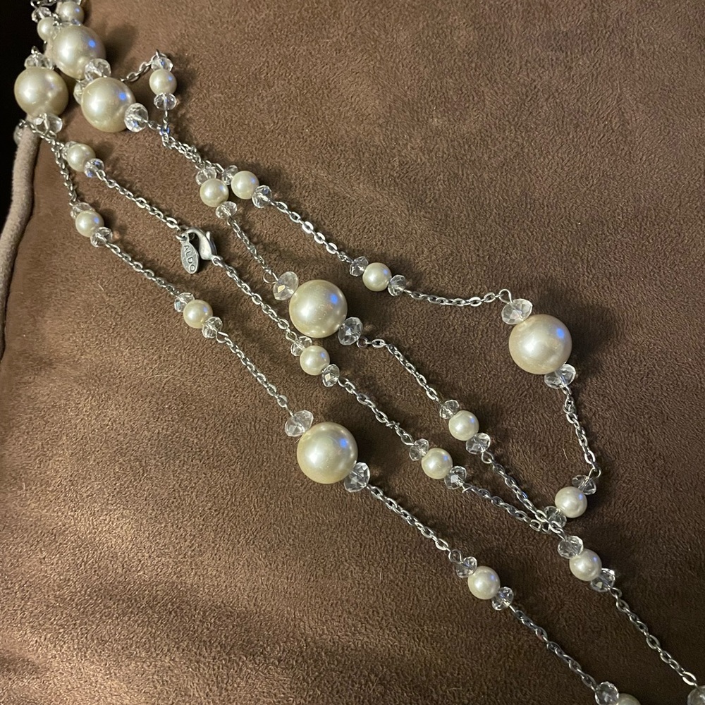 Necklaces- 3 (2 pearl (fake) one long and one short and long seashell necklace)
